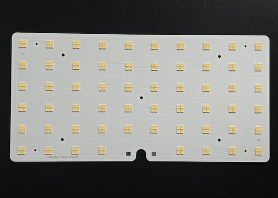 232 ADET 3030 SMD LED Modülü, 115x150 Derece Işın Açılı Optik Sınıf PC Sokak Lambası Lensi