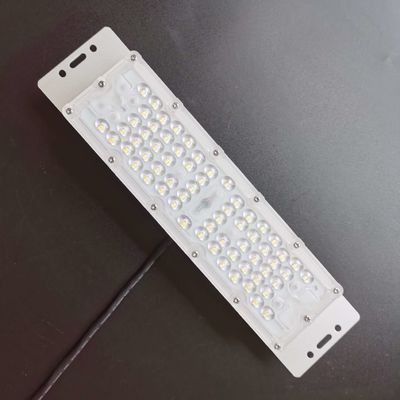 64 In 1 LED Sokak Işığı Modülü, yol lambasının yenilenmesi için SMD 3030 LED'leri ve Optik PC Lensleri ile